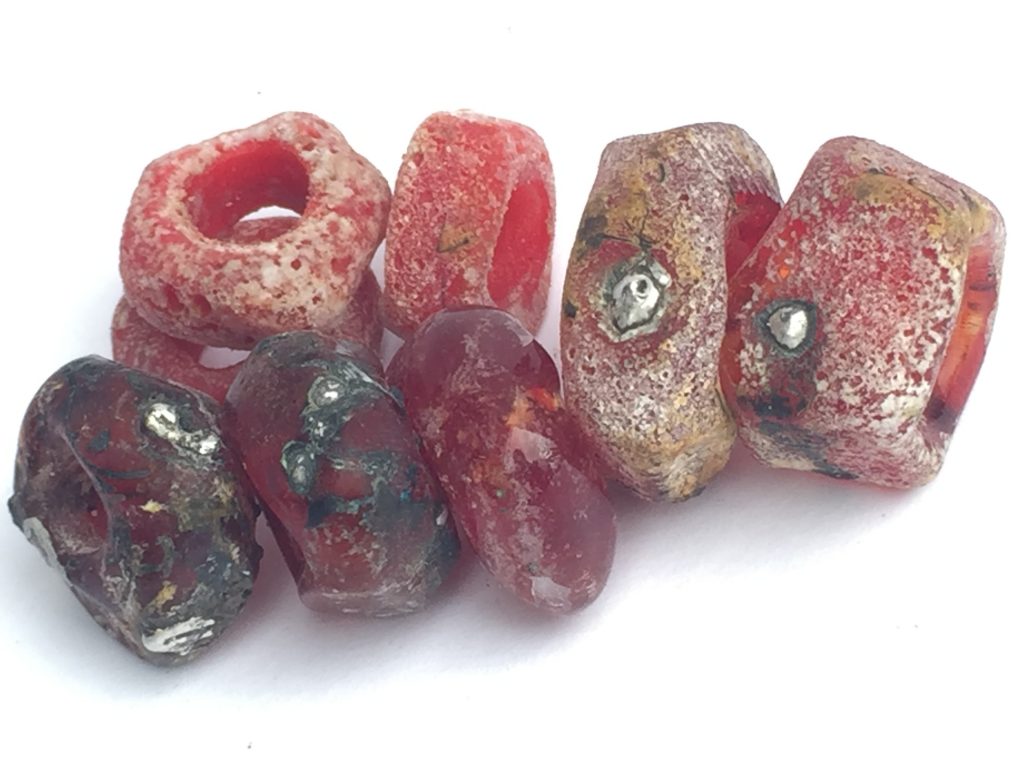 strand-of-red-handmade-glass-emubeads- metal-inclusions