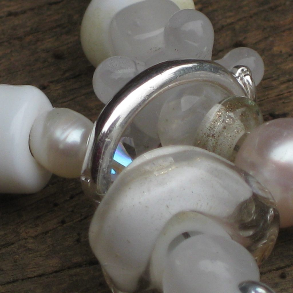 emubeads-revamp-gathering-for-brides-hen's-night-glassbead-jewellery